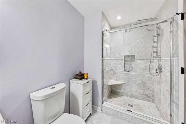 8975 Lindberg Boulevard, Olmsted Falls, OH 44138