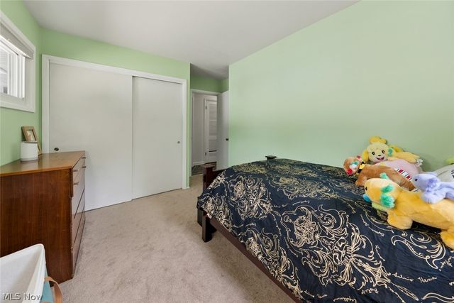 8975 Lindberg Boulevard, Olmsted Falls, OH 44138