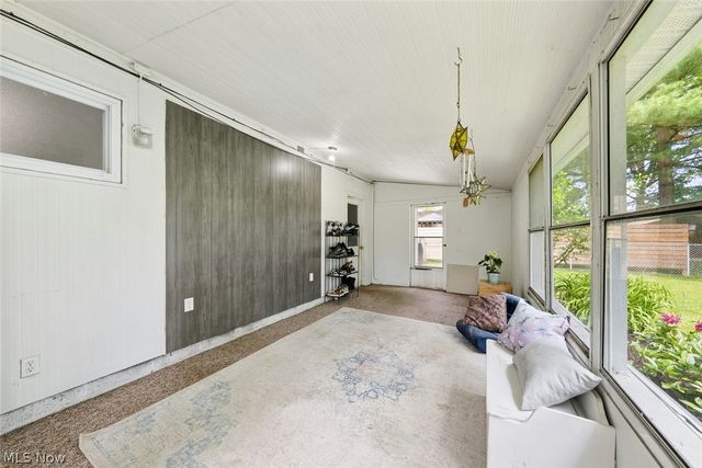 8975 Lindberg Boulevard, Olmsted Falls, OH 44138