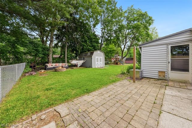 8975 Lindberg Boulevard, Olmsted Falls, OH 44138