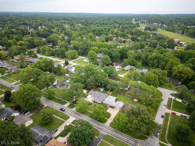 8975 Lindberg Boulevard, Olmsted Falls, OH 44138