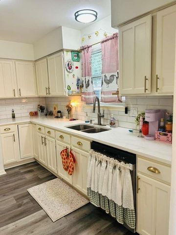 7226 Lost Fable Lane, Houston, TX 77095