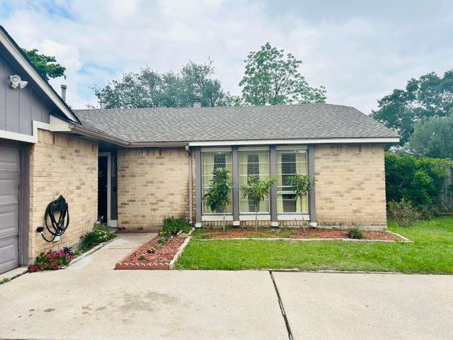 7226 Lost Fable Lane, Houston, TX 77095
