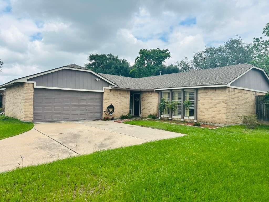 7226 Lost Fable Lane, Houston, TX 77095