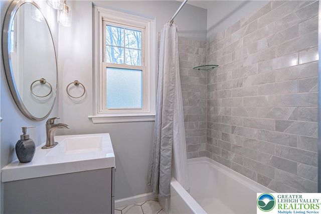 2041 West Highland Street, Allentown City, PA 18104