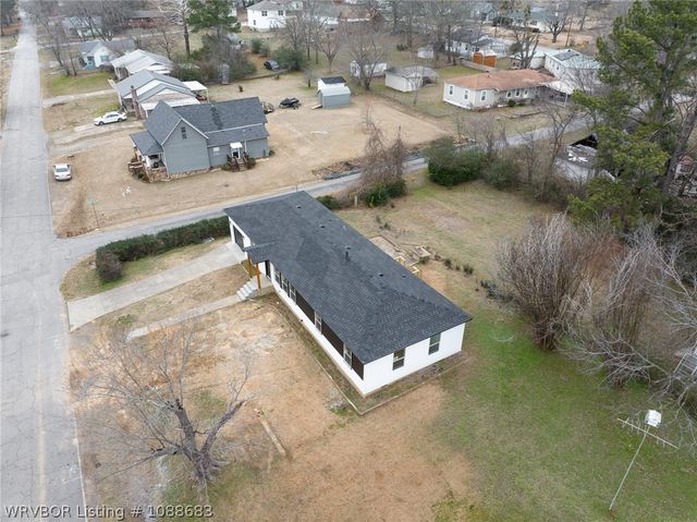 48 W Gary Street, Greenwood, AR 72936