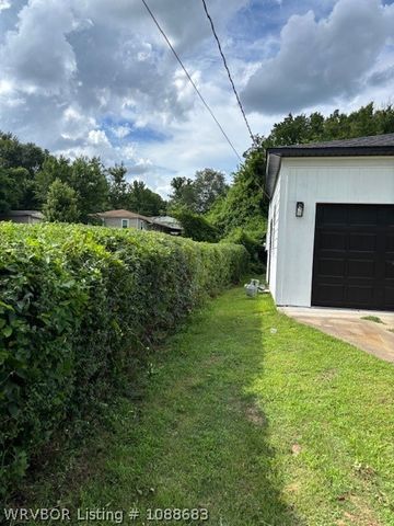 48 W Gary Street, Greenwood, AR 72936