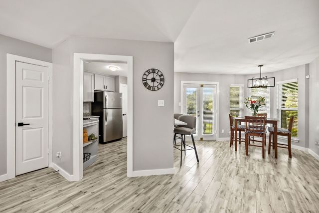 630 W Canty Street B3, Dallas, TX 75208