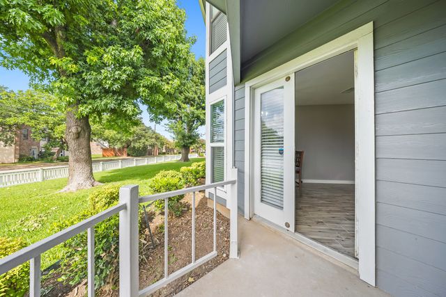 630 W Canty Street B3, Dallas, TX 75208