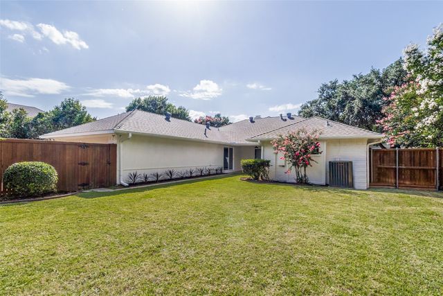 7122 Winedale Drive, Dallas, TX 75231