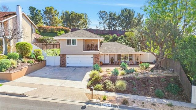 19582 Crestknoll, Yorba Linda, CA 92886