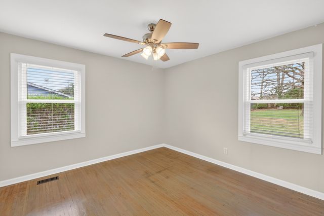 917 Smith St, Shelbyville, TN 37160