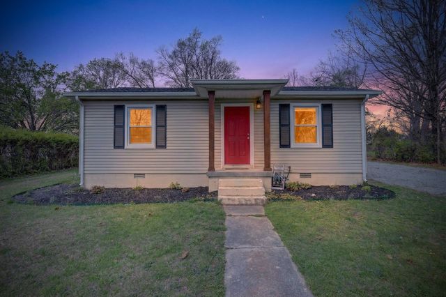 917 Smith St, Shelbyville, TN 37160