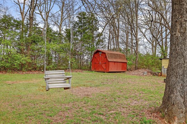 917 Smith St, Shelbyville, TN 37160