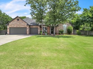 12310 Hunter Drive, Edmond, OK 73013