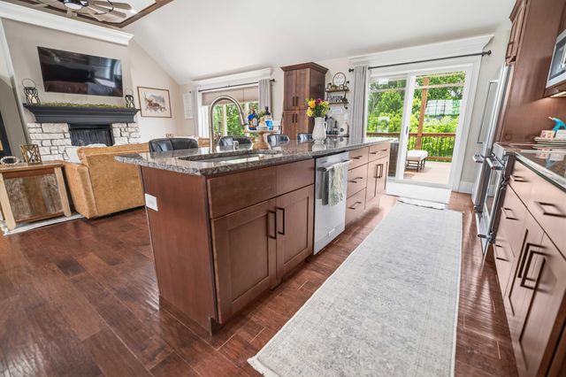 367 Natures Valley Drive, Somerset, KY 42503