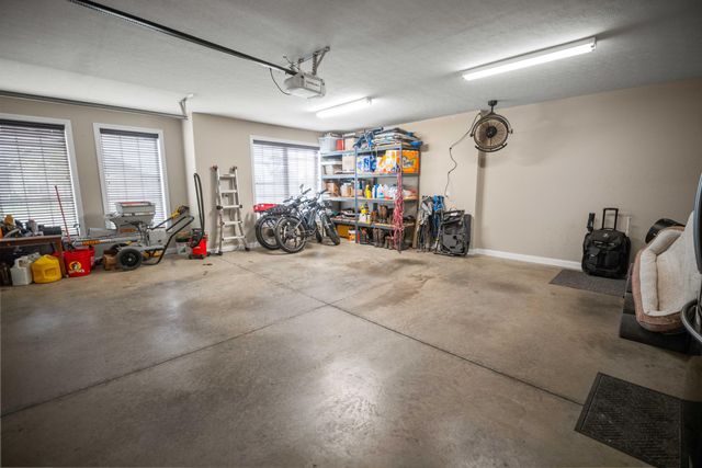 367 Natures Valley Drive, Somerset, KY 42503