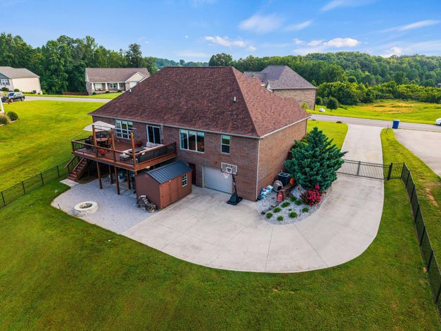 367 Natures Valley Drive, Somerset, KY 42503