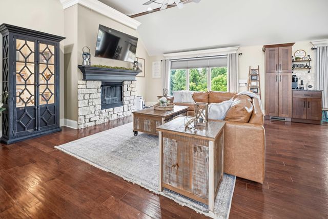 367 Natures Valley Drive, Somerset, KY 42503