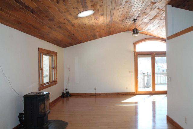 517 3rd STREET N, La Crescent, MN 55947