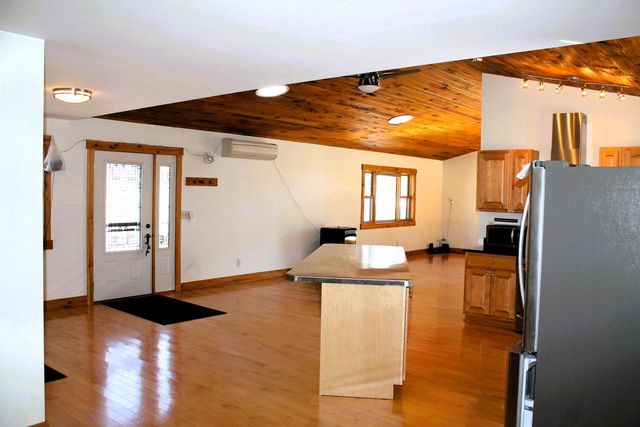 517 3rd STREET N, La Crescent, MN 55947