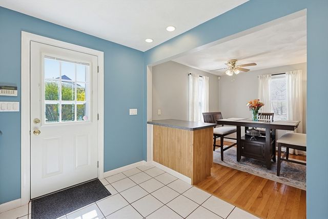 234 Allen Rd, Billerica, MA 01821