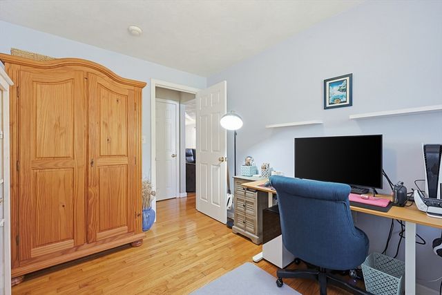 234 Allen Rd, Billerica, MA 01821