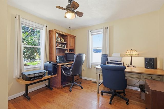 234 Allen Rd, Billerica, MA 01821