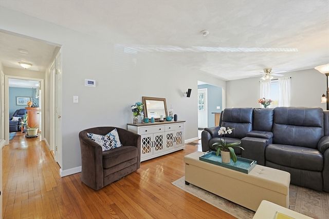 234 Allen Rd, Billerica, MA 01821