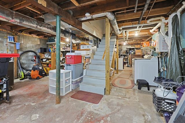 234 Allen Rd, Billerica, MA 01821