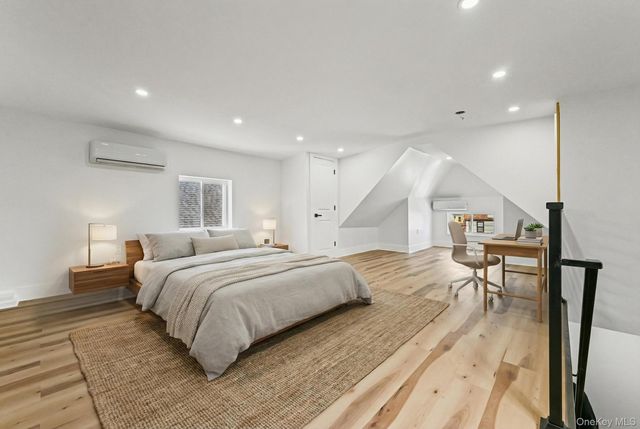 191-30 113th Avenue, Saint Albans, NY 11412