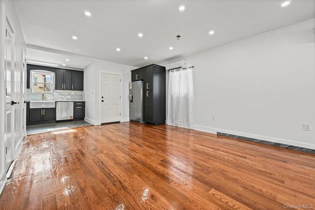 191-30 113th Avenue, Saint Albans, NY 11412