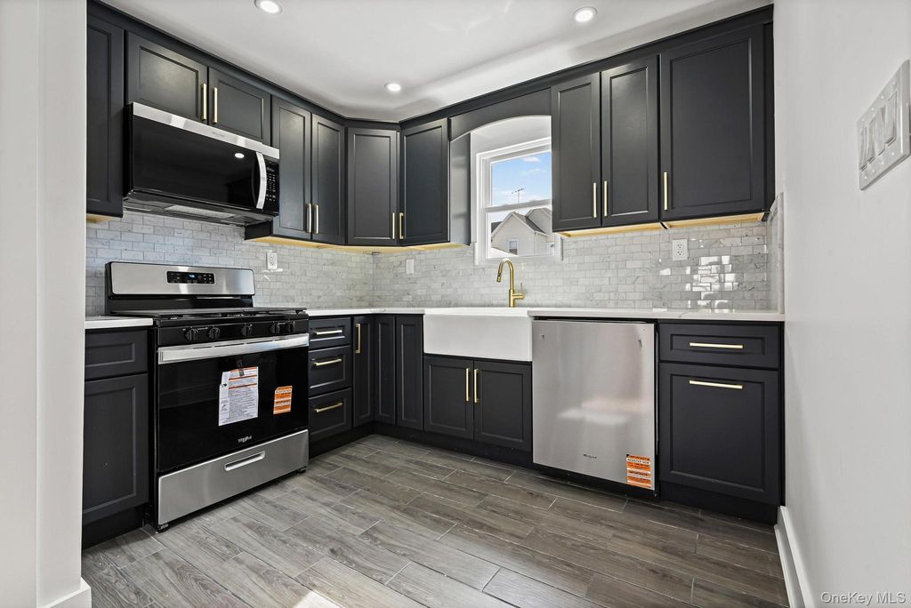 191-30 113th Avenue, Saint Albans, NY 11412