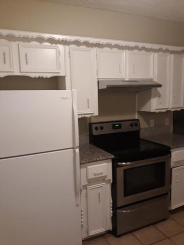 5410 Kings Manor Drive, Lake Dallas, TX 75065