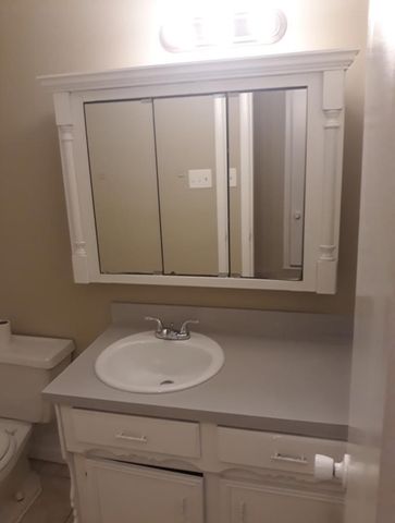 5410 Kings Manor Drive, Lake Dallas, TX 75065