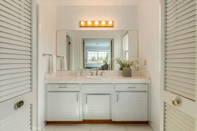 3930 Hollyhock Way, San Luis Obispo, CA 93401