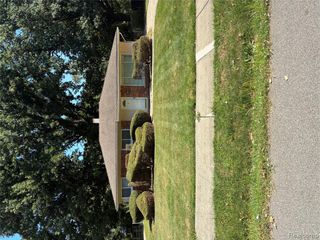 28060 Aberdeen Street, Southfield, MI 48076