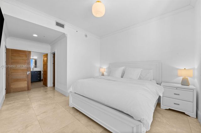 10 Aragon Avenue 1602, Coral Gables, FL 33134