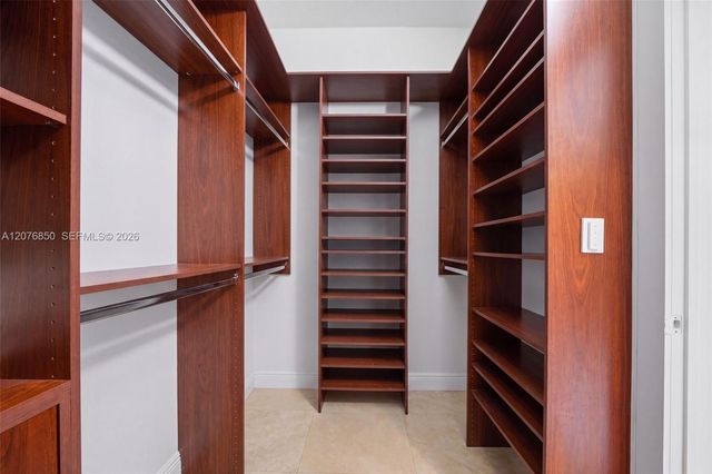 10 Aragon Avenue 1602, Coral Gables, FL 33134