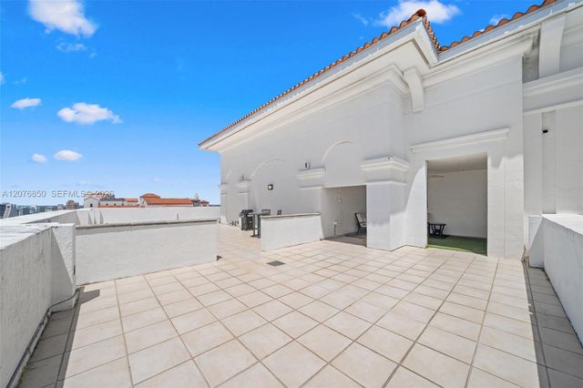 10 Aragon Avenue 1602, Coral Gables, FL 33134