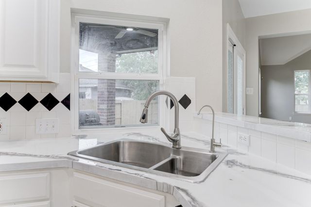 1015 Pine Walk Trail, Spring, TX 77388