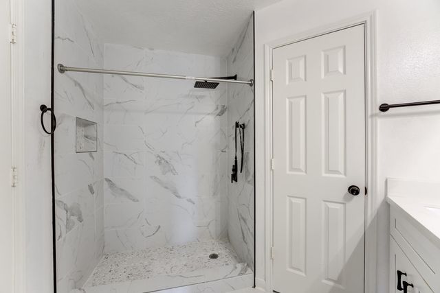 1015 Pine Walk Trail, Spring, TX 77388