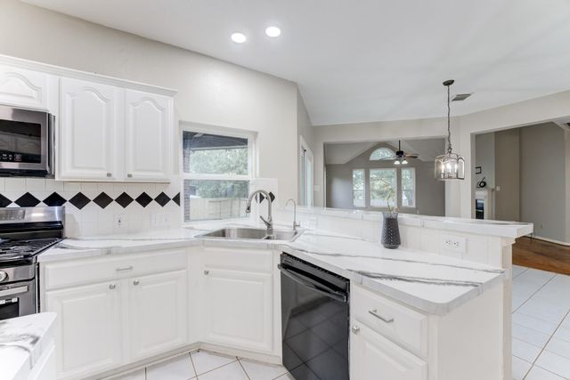 1015 Pine Walk Trail, Spring, TX 77388