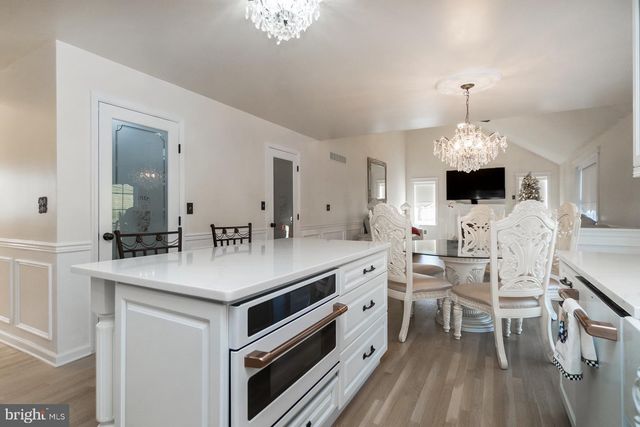 33 STARSEED DR, Bangor, PA 18013