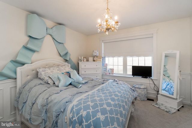 33 STARSEED DR, Bangor, PA 18013