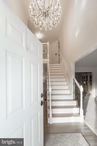 33 STARSEED DR, Bangor, PA 18013