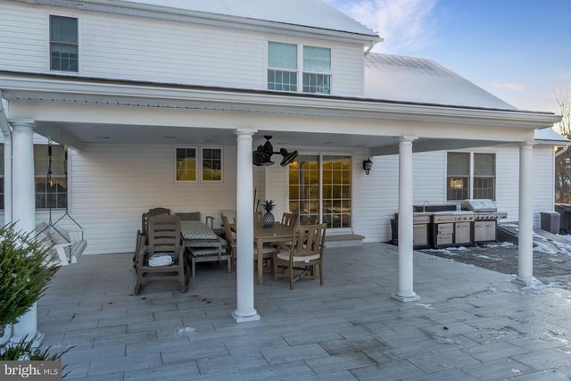 33 STARSEED DR, Bangor, PA 18013