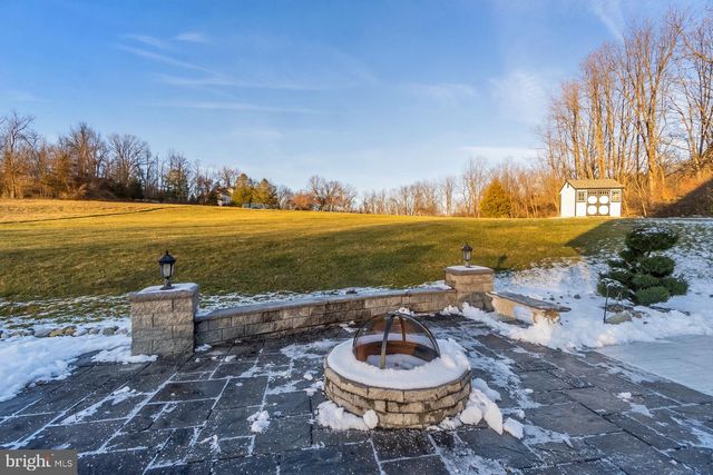 33 STARSEED DR, Bangor, PA 18013