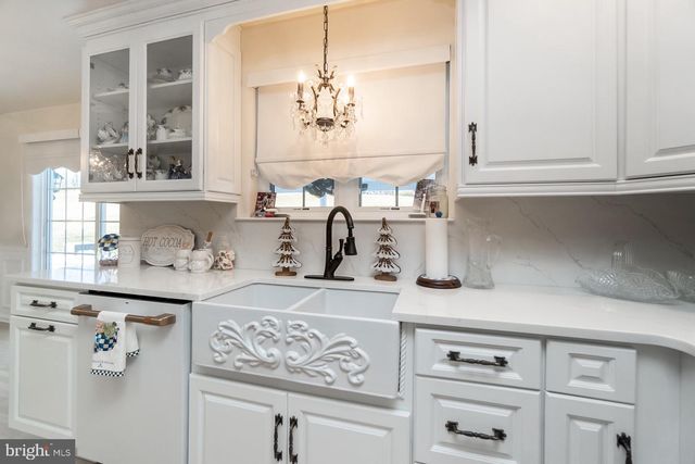 33 STARSEED DR, Bangor, PA 18013