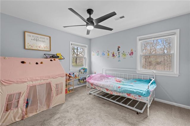 982 Lacon DR, Newport News, VA 23608